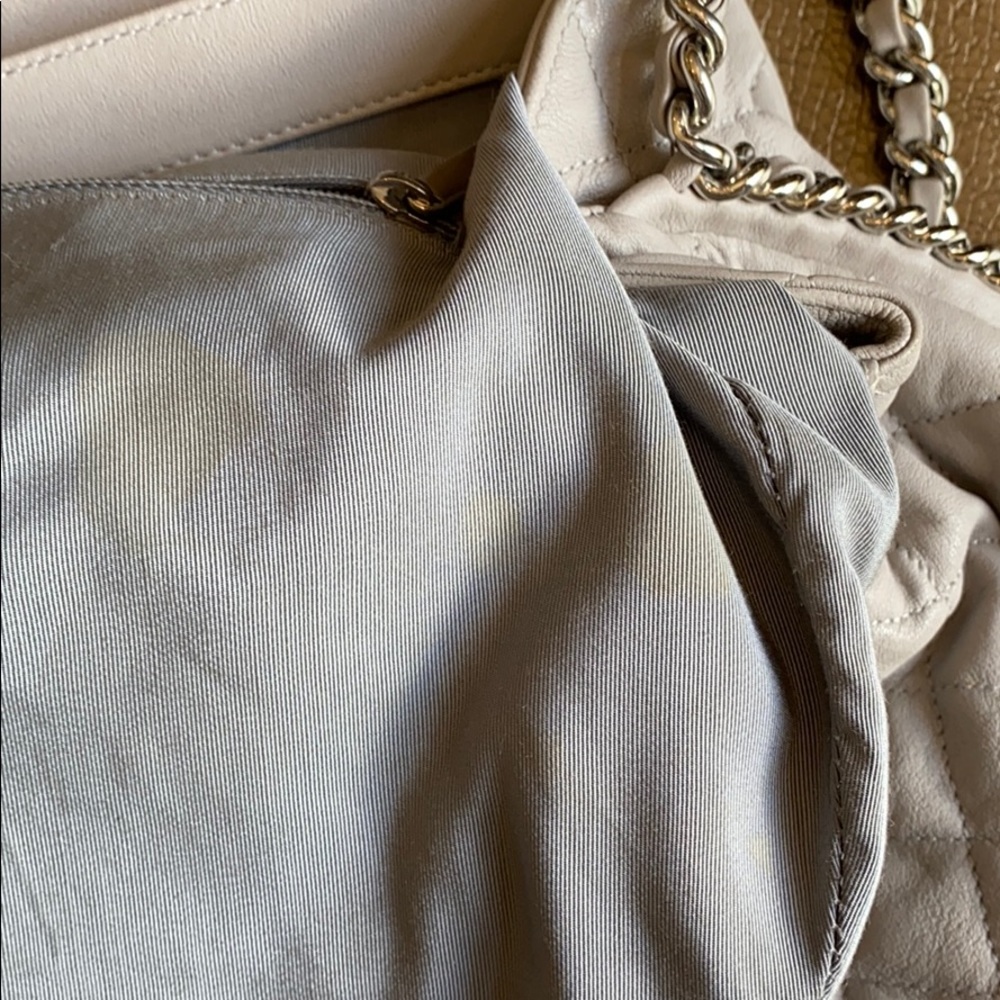 ‼️SOLD‼️💯% Authentic Chanel chain around bag - Picture 9 of 11